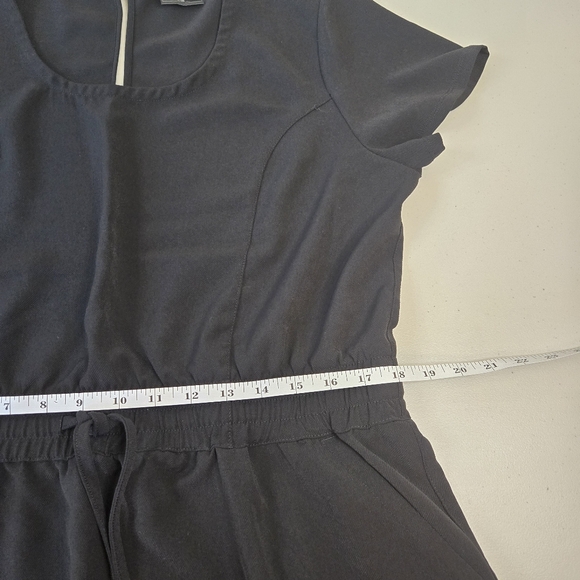 32 Degrees Mini Dress - Picture 12 of 12